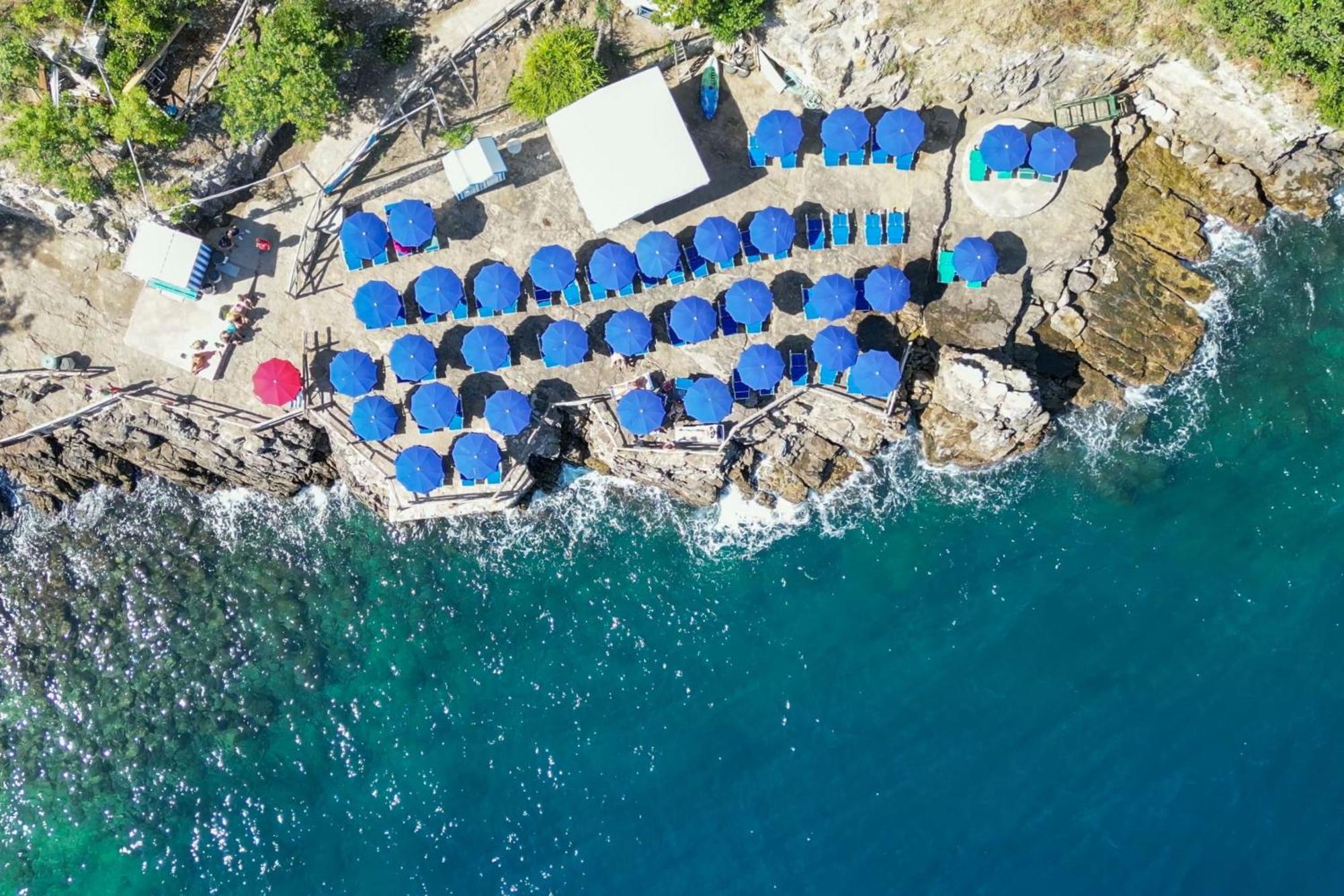 Hostel & Glamping Santa Fortunata Соренто Екстериор снимка