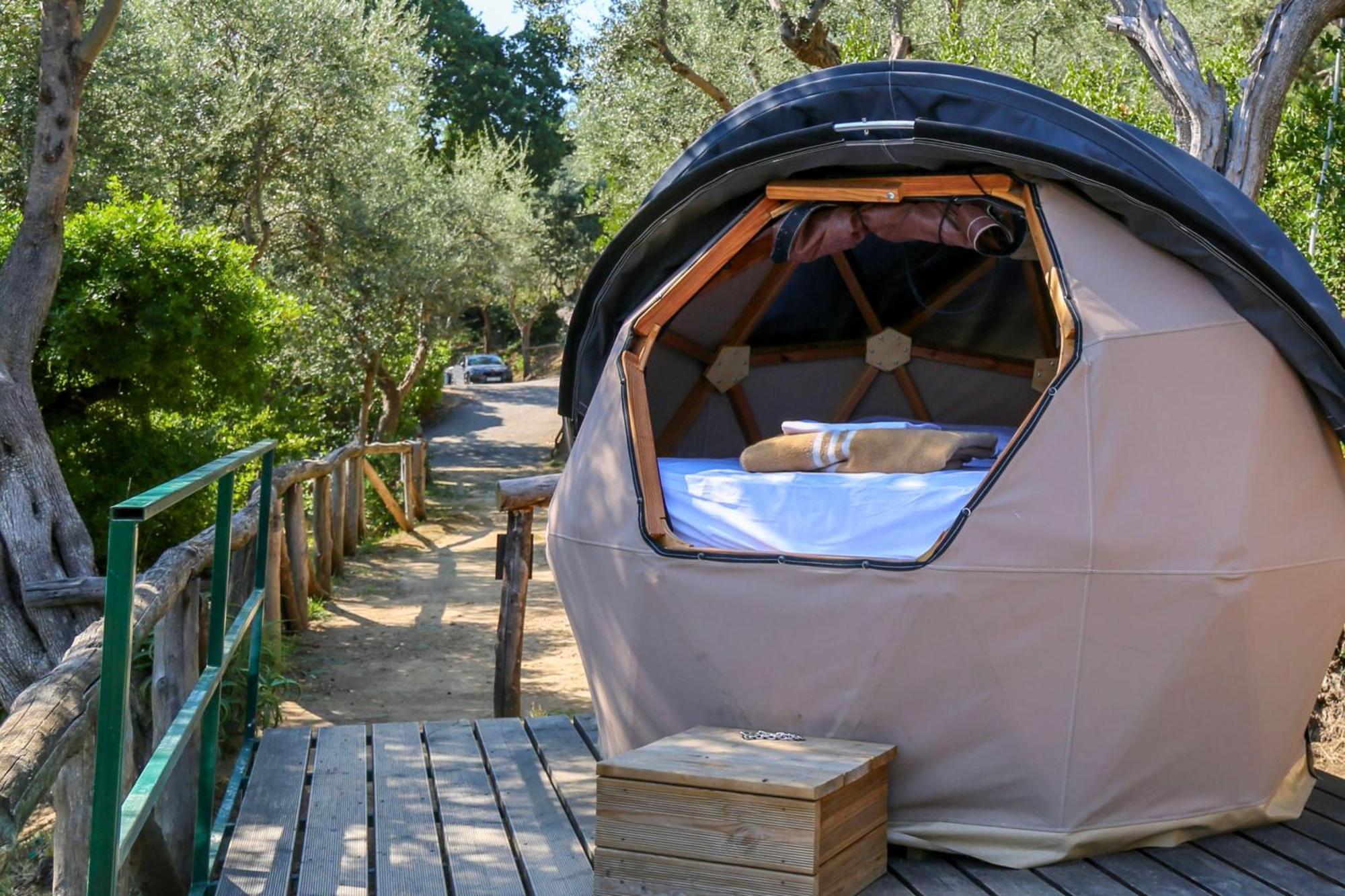 Hostel & Glamping Santa Fortunata Соренто Екстериор снимка