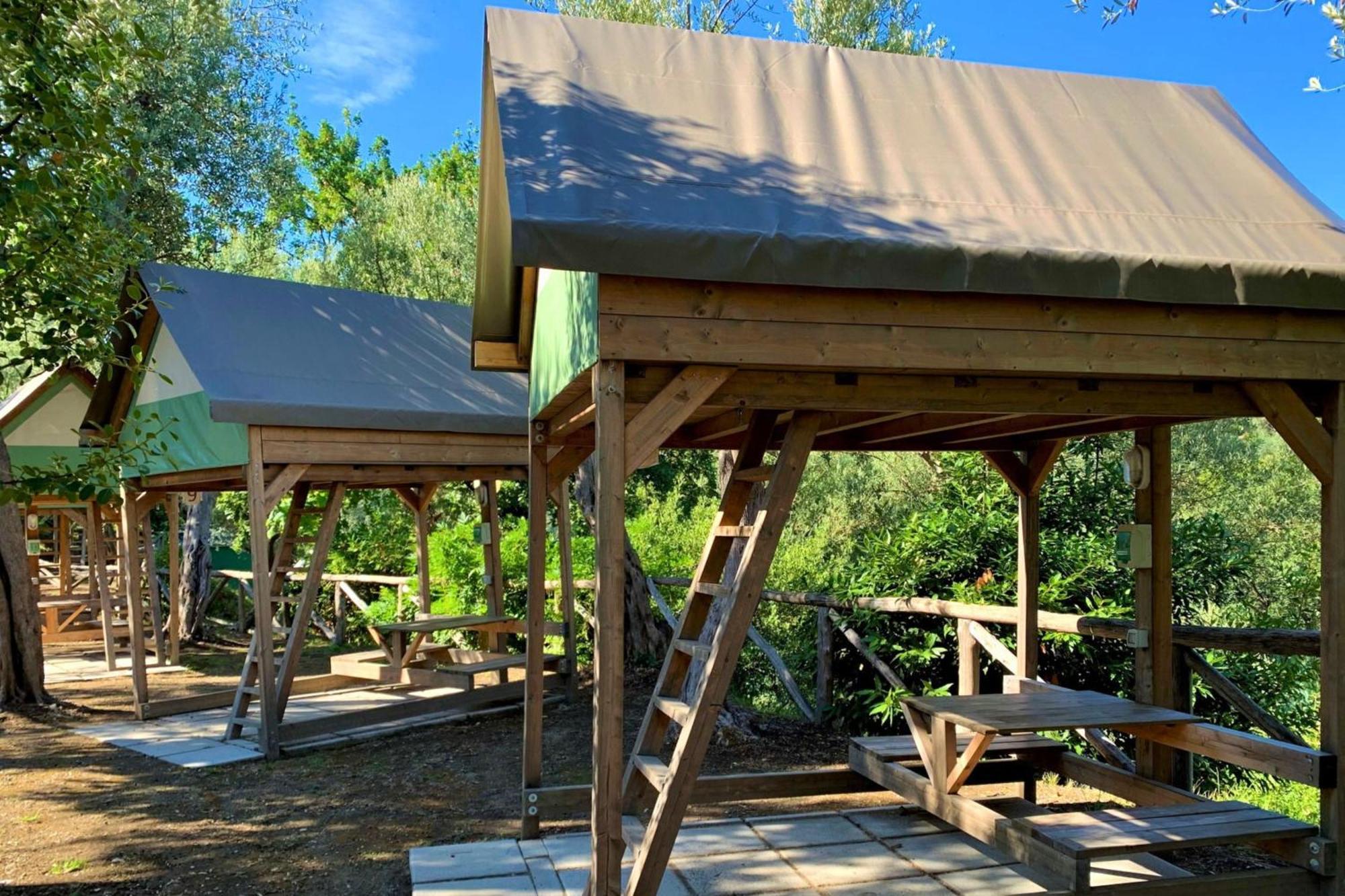 Hostel & Glamping Santa Fortunata Соренто Екстериор снимка